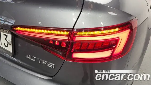 Audi A4 2019 — Photo 3/30