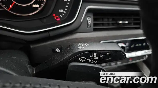 Audi A4 2019 — Photo 24/30