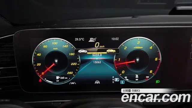 Mercedes-Benz GLE-Class 2023 — ფოტო 13/20