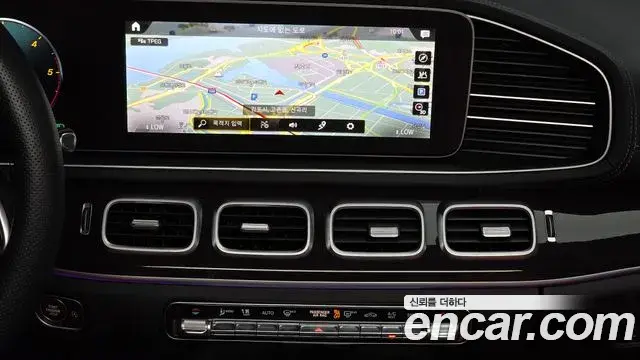 Mercedes-Benz GLE-Class 2023 — ფოტო 7/20