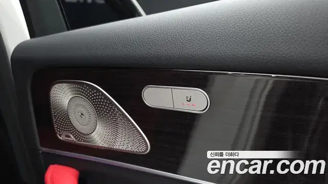 Mercedes-Benz GLE-Class 2023 — ფოტო 20/20