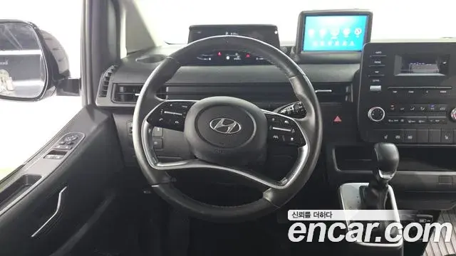 Hyundai Staria 2021 — Фото 12/20