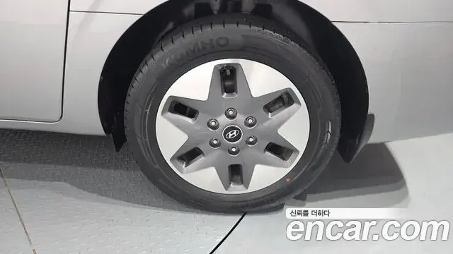 Hyundai Staria 2021 — Şəkil 14/31