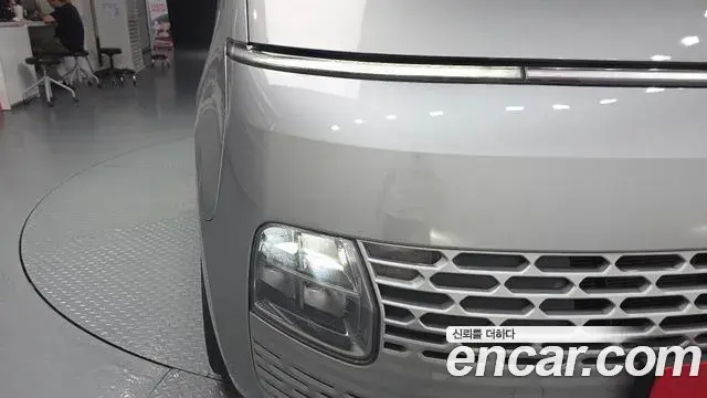 Hyundai Staria 2021 — Şəkil 8/31