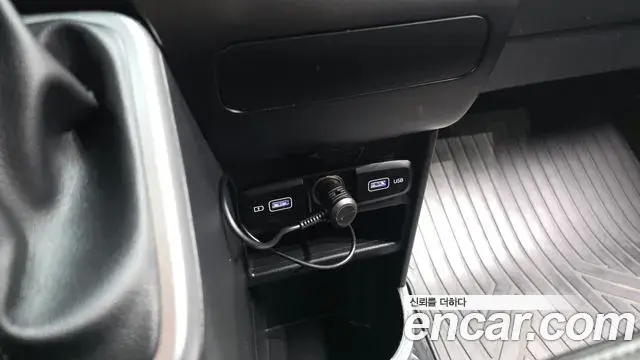 Hyundai Staria 2021 — Şəkil 7/31