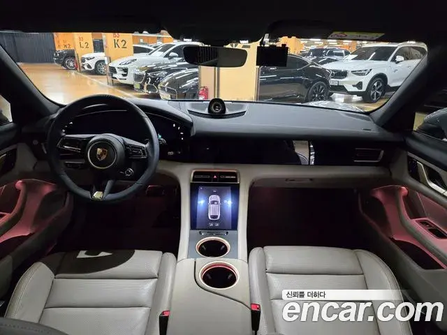Porsche Taycan 2024 — Photo 18/20