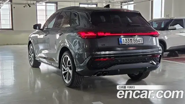 Audi Q5 2025 — ფოტო 5/18