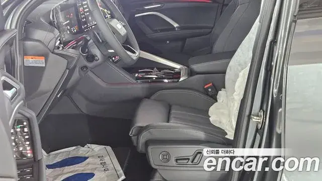Audi Q5 2025 — ფოტო 10/18