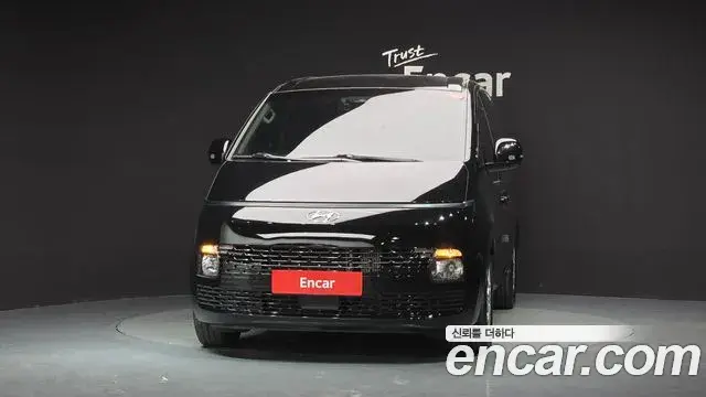Hyundai Staria 2022 — Photo 3/20