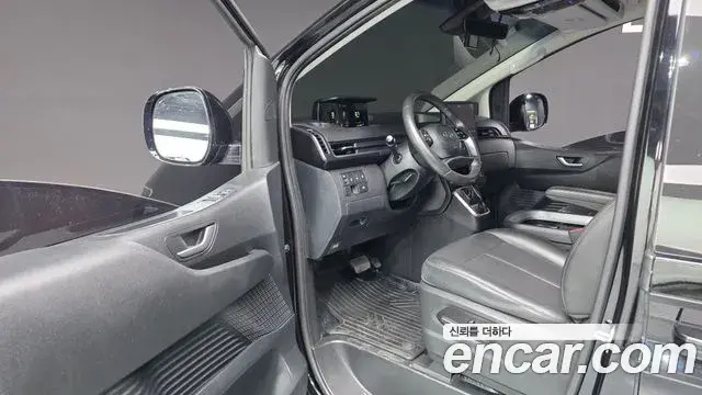 Hyundai Staria 2022 — Photo 10/20