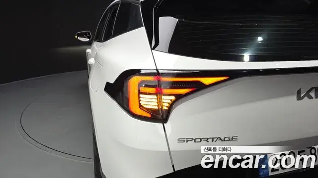Kia Sportage 2025 — Şəkil 29/35