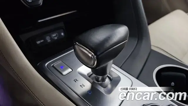 Genesis G70 2019 — ფოტო 19/20