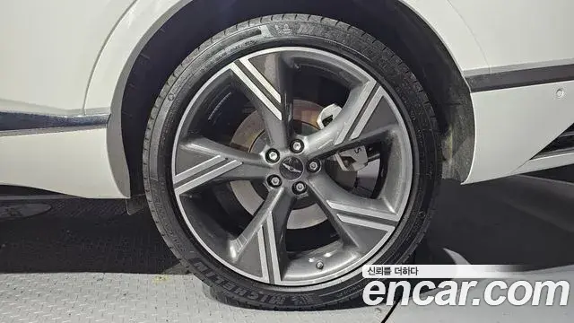 Genesis GV80 2025 — ფოტო 14/35