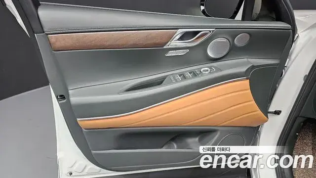 Genesis GV80 2025 — ფოტო 12/35