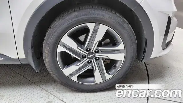 Kia Sorento 2022 — ფოტო 36/36