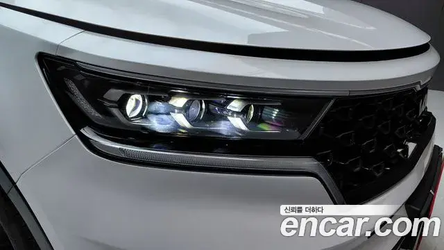 Kia Sorento 2022 — ფოტო 26/36