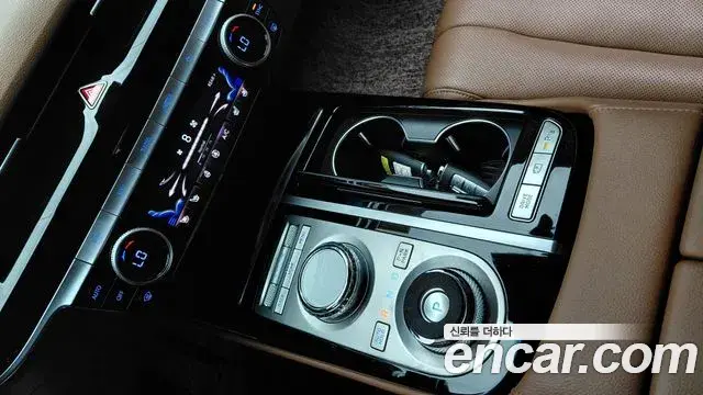 Genesis Electrified G80 2023 — Фото 9/20