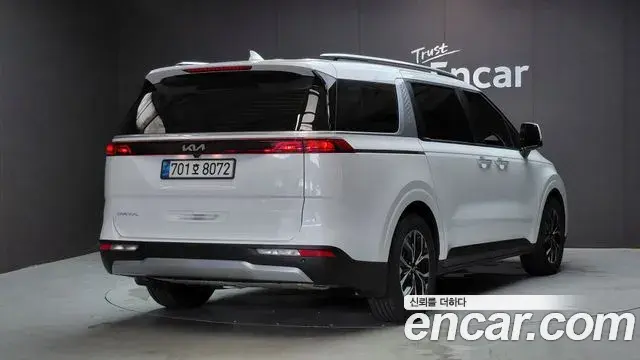 Kia Carnival 2022 — Фото 2/20