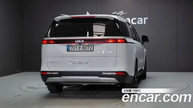 Kia Carnival 2022 — Фото 4/20