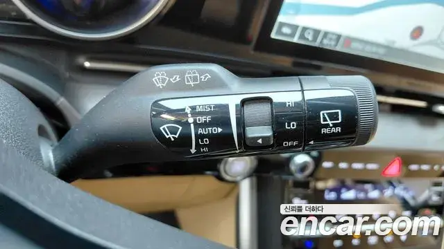 Kia Carnival 2022 — ფოტო 15/30