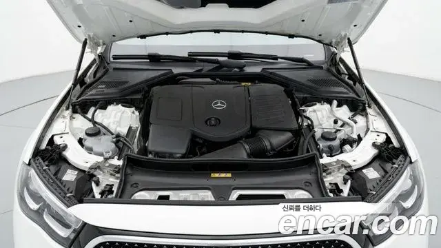 Mercedes-Benz E-Class 2024 — ფოტო 3/12