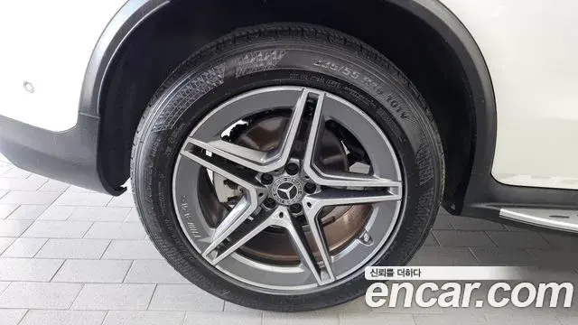 Mercedes-Benz GLC-Class 2021 — ფოტო 5/20