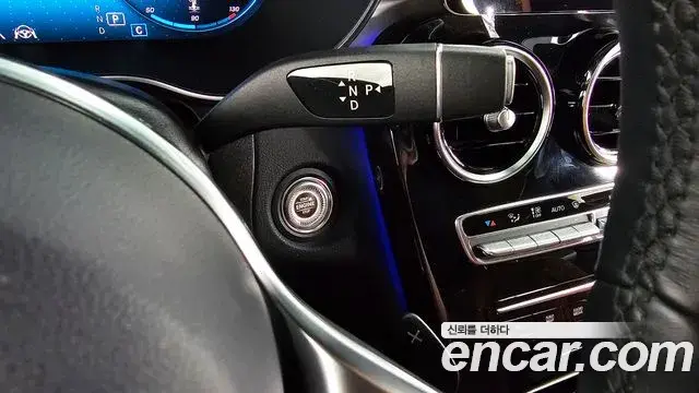Mercedes-Benz GLC-Class 2021 — ფოტო 11/20