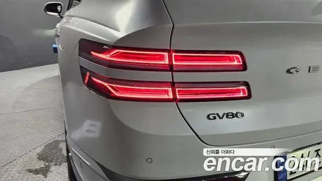 Genesis GV80 2024 — ფოტო 25/32