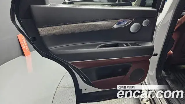 Genesis GV80 2024 — ფოტო 30/32