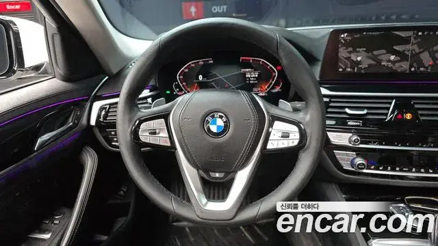 BMW 5 Series 2020 — Фото 13/20
