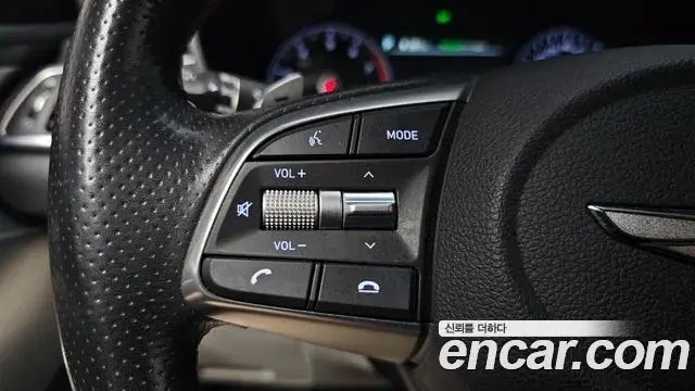 Genesis G70 2019 — ფოტო 21/33