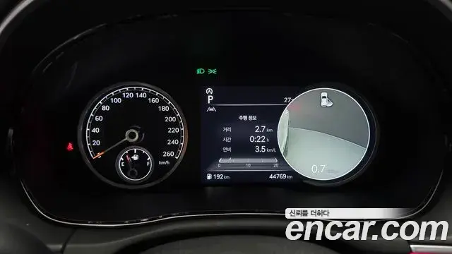 Genesis GV70 2023 — Şəkil 23/33