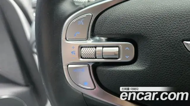 Genesis GV70 2023 — Şəkil 28/33
