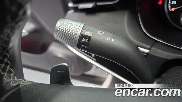 Genesis GV70 2023 — Şəkil 18/33