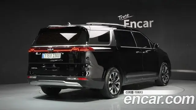 Kia Carnival 2022 — Photo 2/20