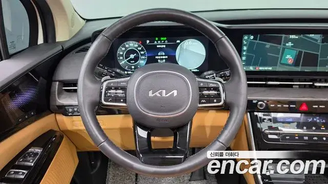 Kia Carnival 2023 — Фото 13/20