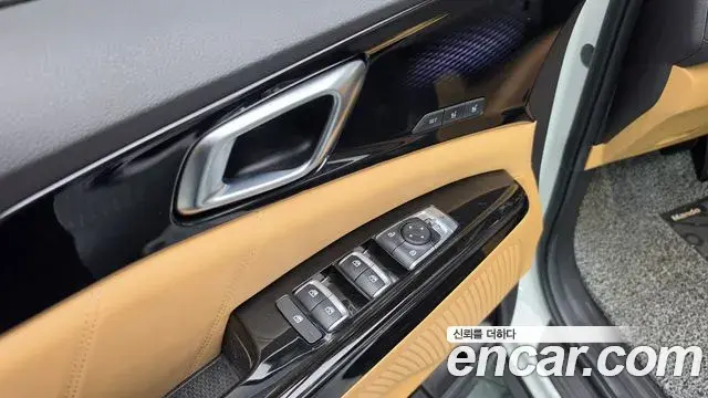 Kia Carnival 2023 — Şəkil 4/31