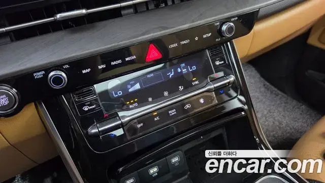 Kia Carnival 2023 — Şəkil 6/31