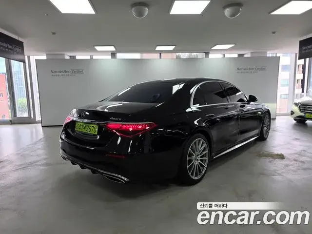 Mercedes-Benz S-Class 2021 — Photo 1/17