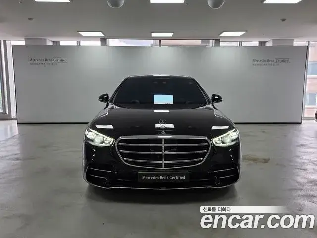 Mercedes-Benz S-Class 2021 — Photo 2/17