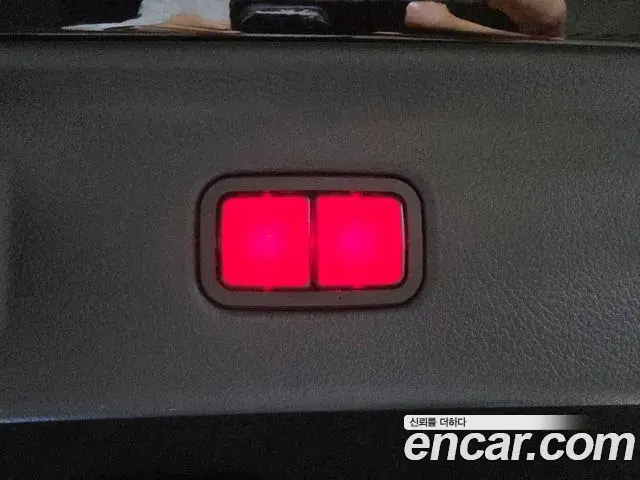 Mercedes-Benz S-Class 2021 — Photo 9/17