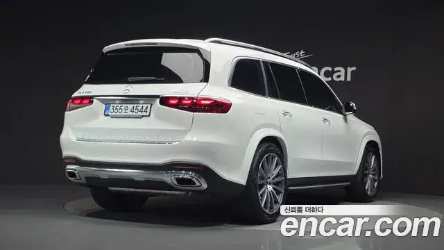 Mercedes-Benz GLS-Class 2025 — ფოტო 32/36