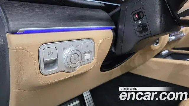 Mercedes-Benz GLS-Class 2025 — ფოტო 28/36