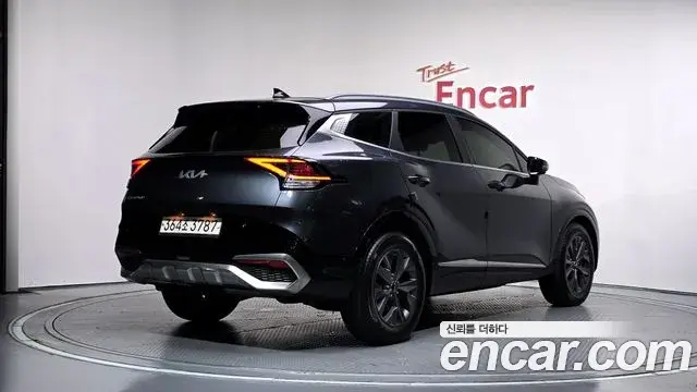 Kia Sportage 2022 — Фото 2/20