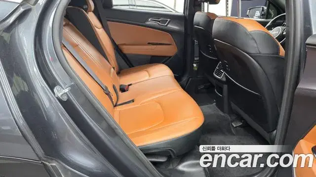 Kia Sportage 2022 — Фото 11/20