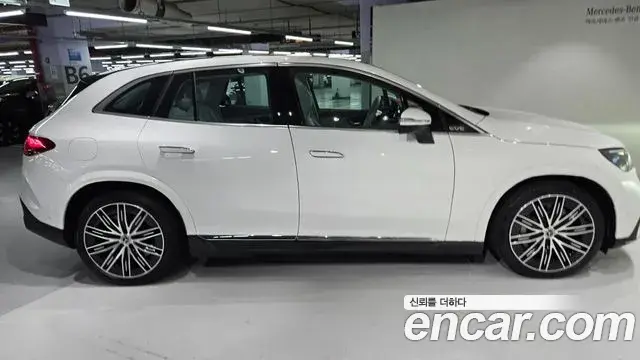 Mercedes-Benz EQE SUV 2026 — ფოტო 20/20