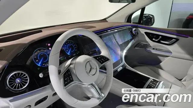 Mercedes-Benz EQE SUV 2026 — ფოტო 8/20