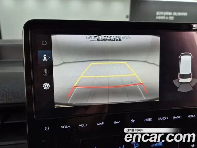 Hyundai Staria 2023 — Фото 12/20
