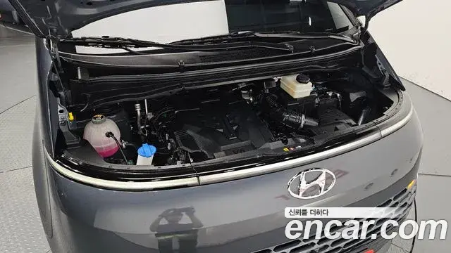 Hyundai Staria 2024 — Фото 6/20