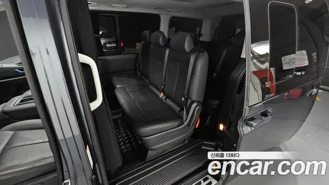 Hyundai Staria 2024 — Фото 12/20